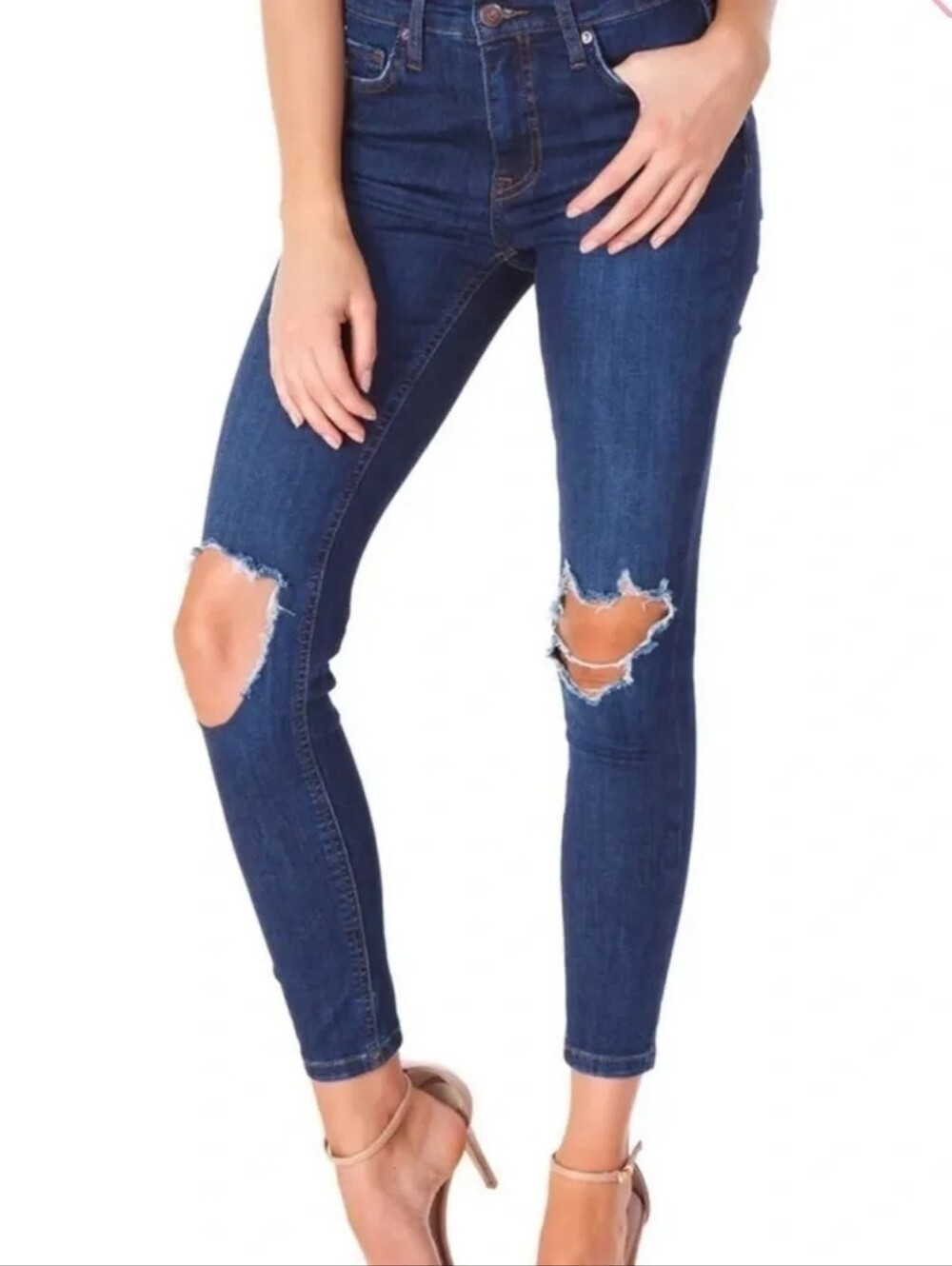 Free People High Rise Busted Knee Tapered Skinny Jeans 27L - Picture 1 of 11